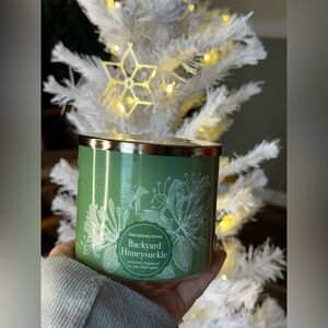 Bath & Body Works White Backyard Honeysuckle Candle New